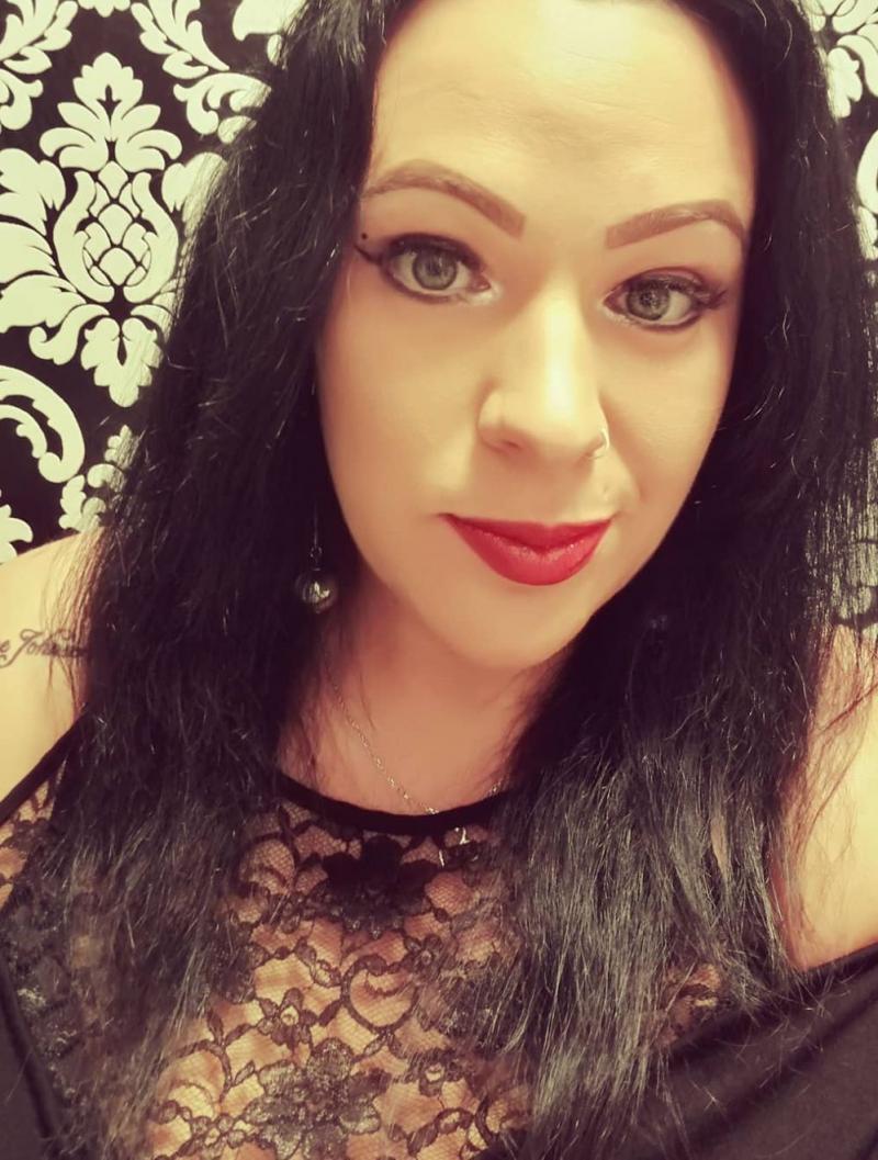 Schwarze frauen suchen alte reife ältere männer für sex